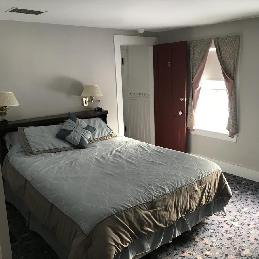 Maple Hill Farm Bed & Breakfast New London Екстериор снимка